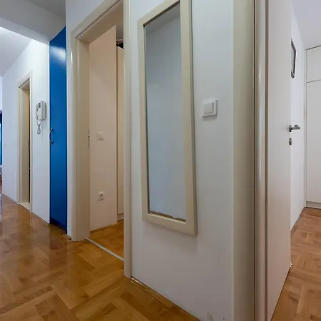 Bay Marisa Apartment Makarska
